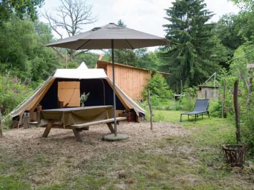Ingerichte tent